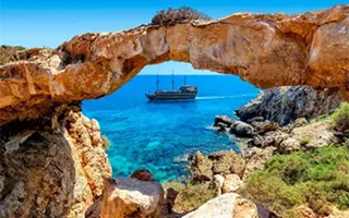 Кипр переносит открытие для туристов из России на апрель 2021 года