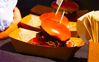 Туристы съезжаются на второй Vegan Fam Festival